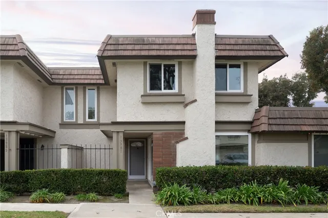 $775,000 | 13981 Berkenham Walk, Westminster, CA 92683