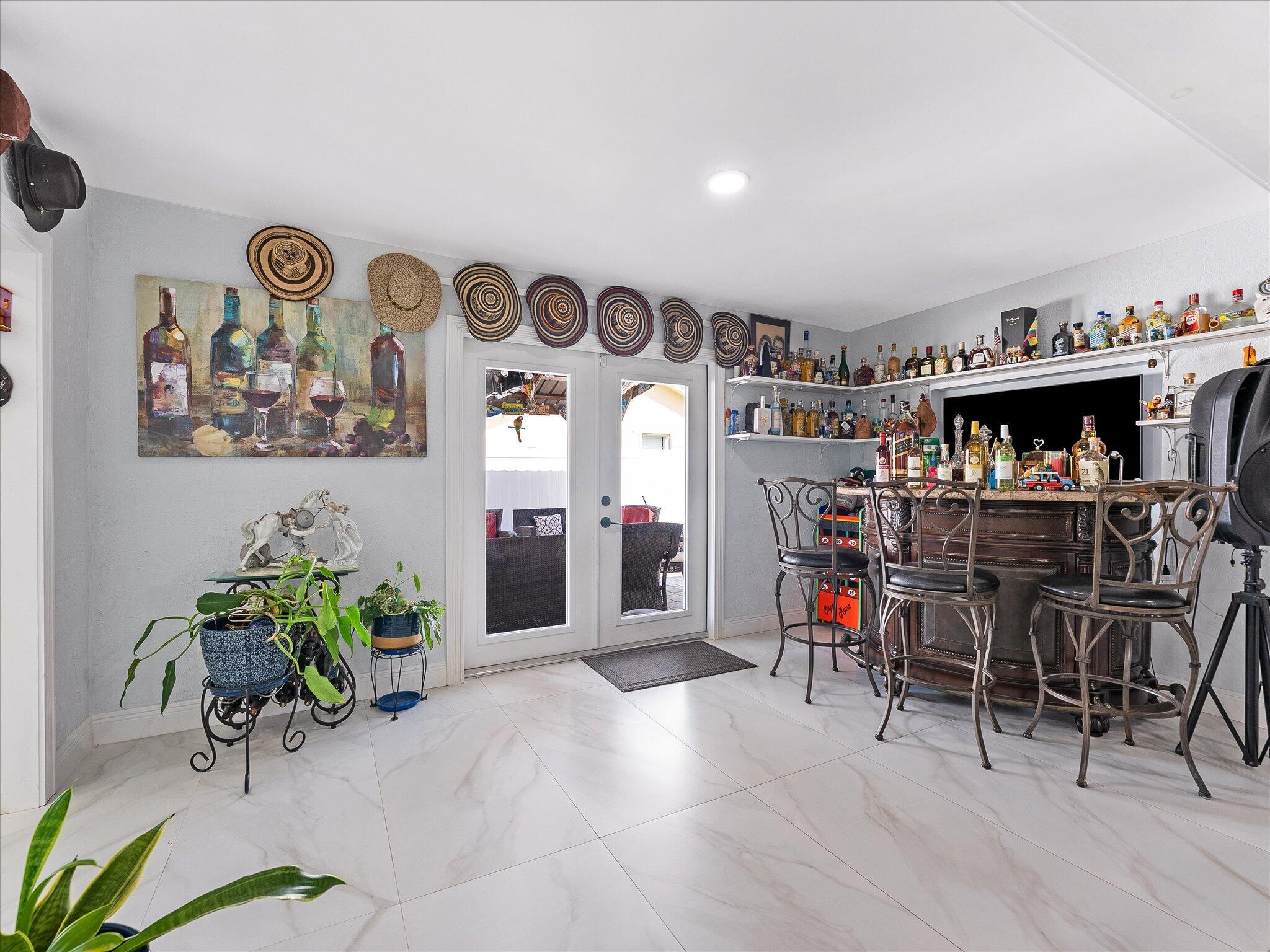 23040 Southwest 54th Avenue Boca Raton, FL 33433 - Photo 12 of 50 16-16