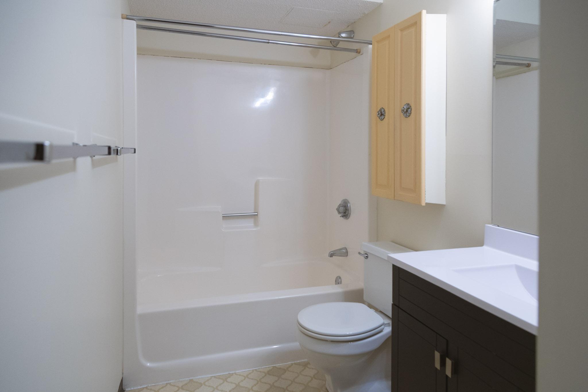 1181 Edgcumbe Road, Unit 606 St. Paul, MN 55105 - Photo 9 of 13