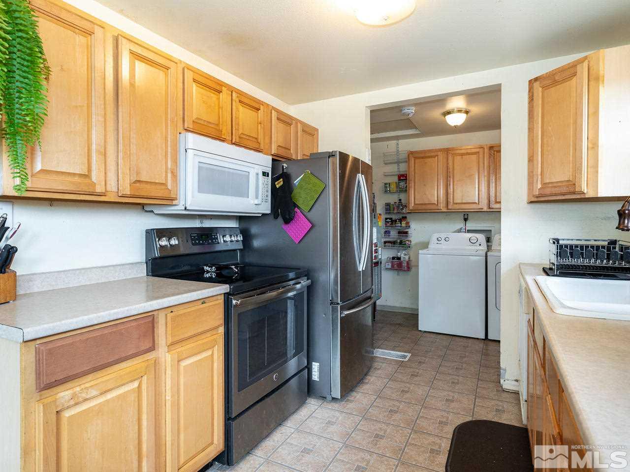 11563 Mistletoe Street Reno, NV 89506 - Photo 7 of 20 Photo 7