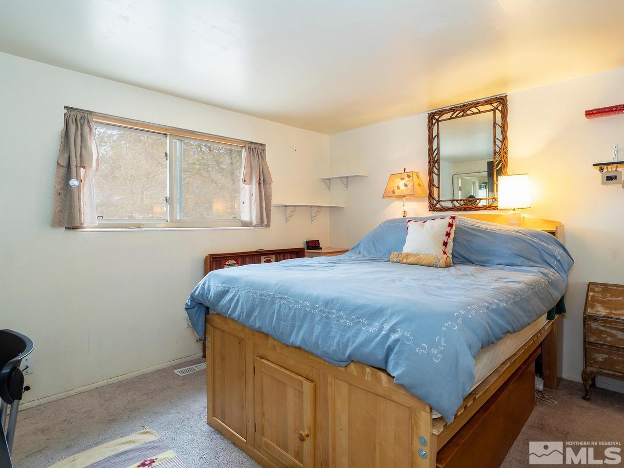 11563 Mistletoe Street Reno, NV 89506 - Photo 8 of 20 Photo 8