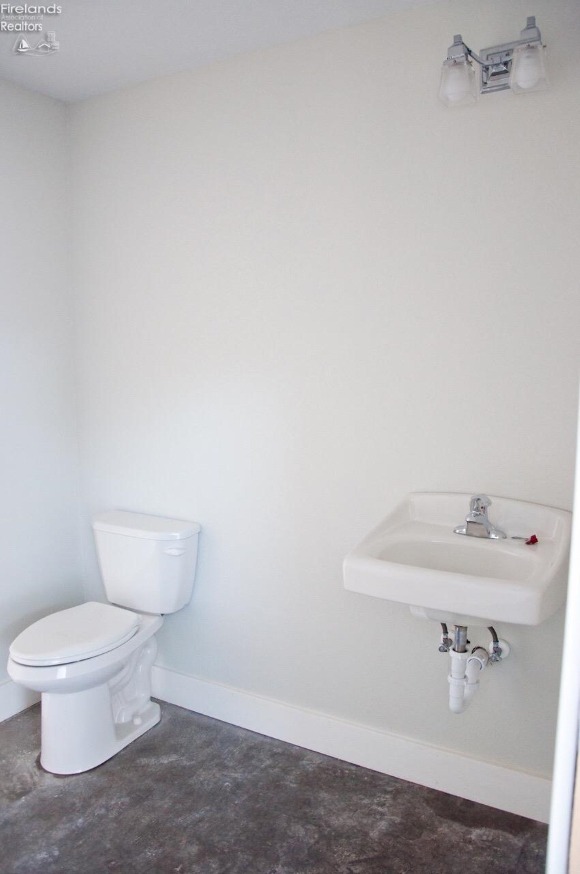 2656 East Harbor Road, Unit A1 Port Clinton, OH 43452 - Photo 4 of 14 Gallery Image 4