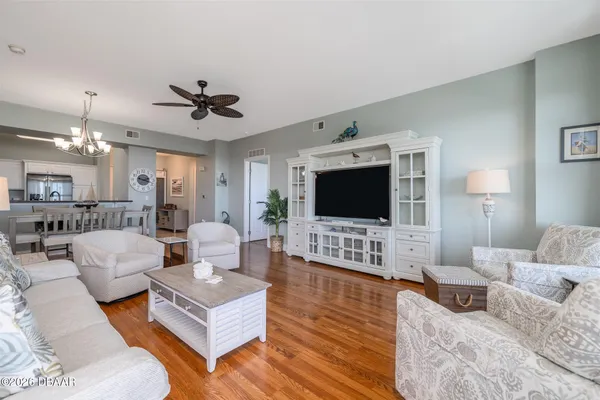 $3,000 | 2801 South Ridgewood Avenue, Unit 1002, South Daytona, FL 32119