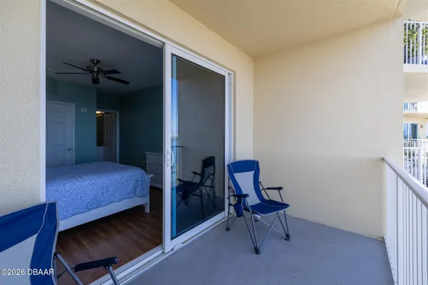 $3,000 | 2801 South Ridgewood Avenue, Unit 1002, South Daytona, FL 32119