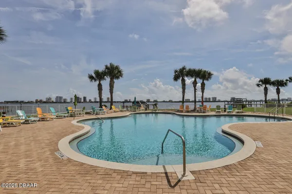 $3,000 | 2801 South Ridgewood Avenue, Unit 1002, South Daytona, FL 32119