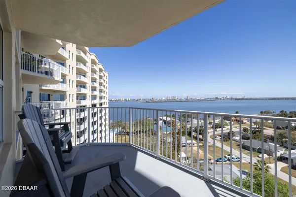 $3,000 | 2801 South Ridgewood Avenue, Unit 1002, South Daytona, FL 32119