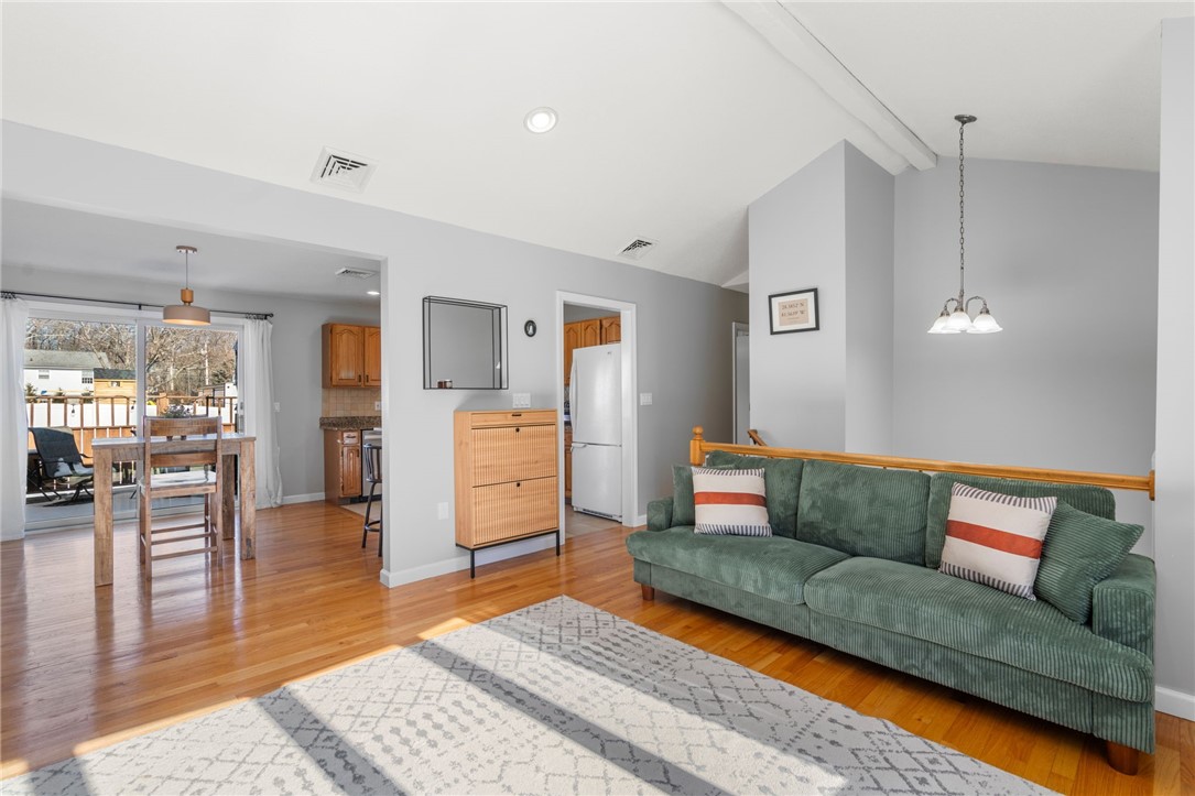 77 Hilltop Road Cumberland, RI 02864 - Photo 6 of 34