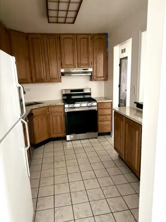 $1,900 | 7400 Grand Avenue, Unit A103, Downers Grove, IL 60516