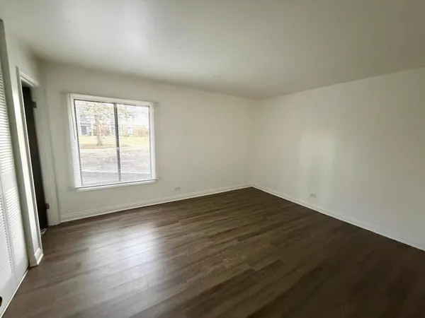 $1,900 | 7400 Grand Avenue, Unit A103, Downers Grove, IL 60516