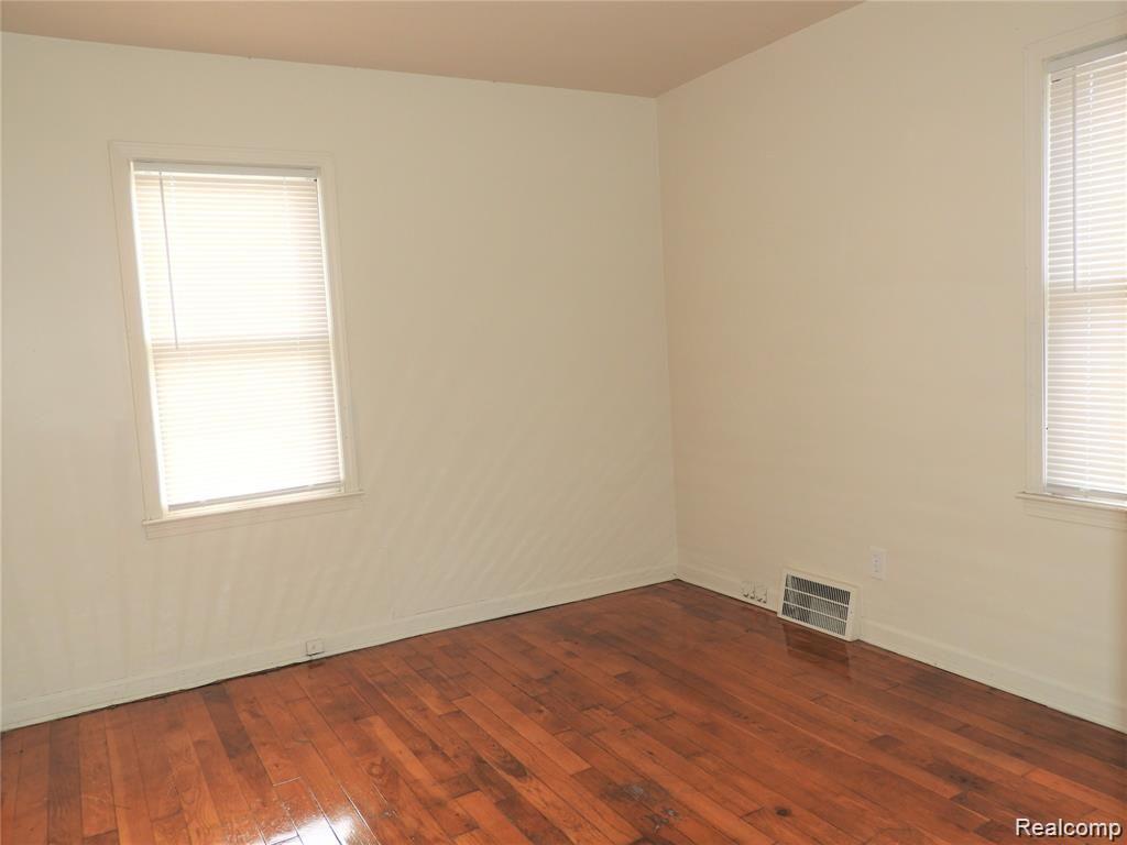 11740 Nottingham Road Detroit, MI 48224 - Photo 10 of 14