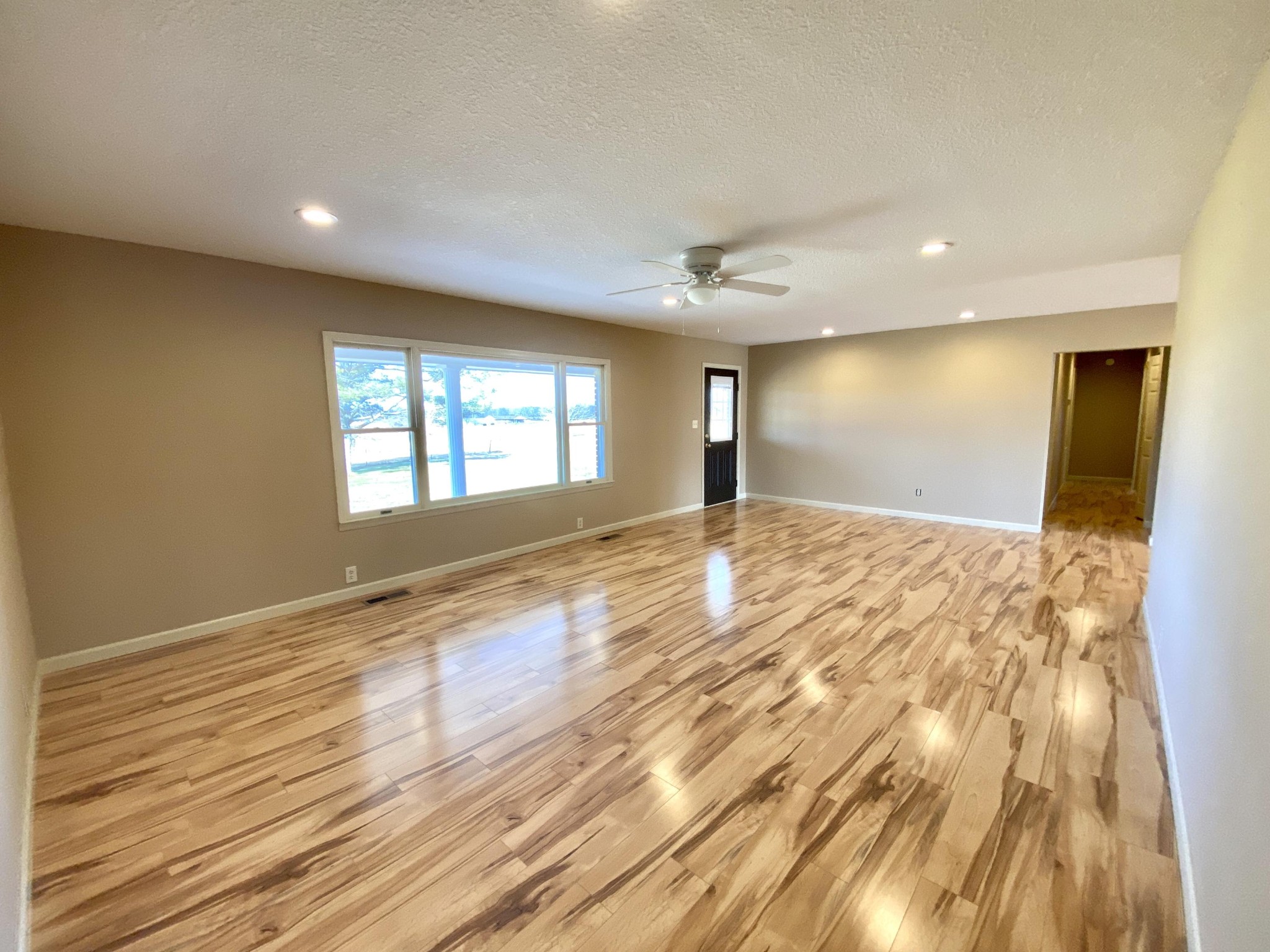 409 Brewer Road Crossville, TN 38572 - Photo 6 of 40 Gallery Image 6