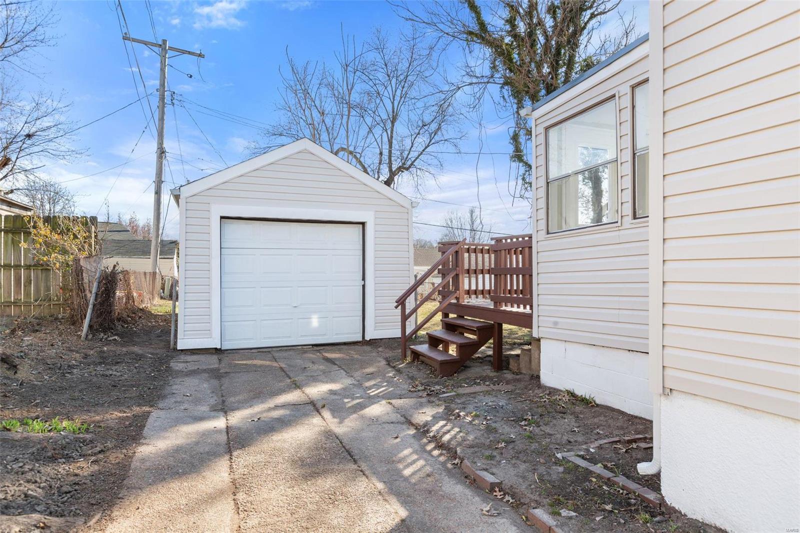 8106 Rector Drive St. Louis, MO 63134 - Photo 22 of 27 Gallery Image 22