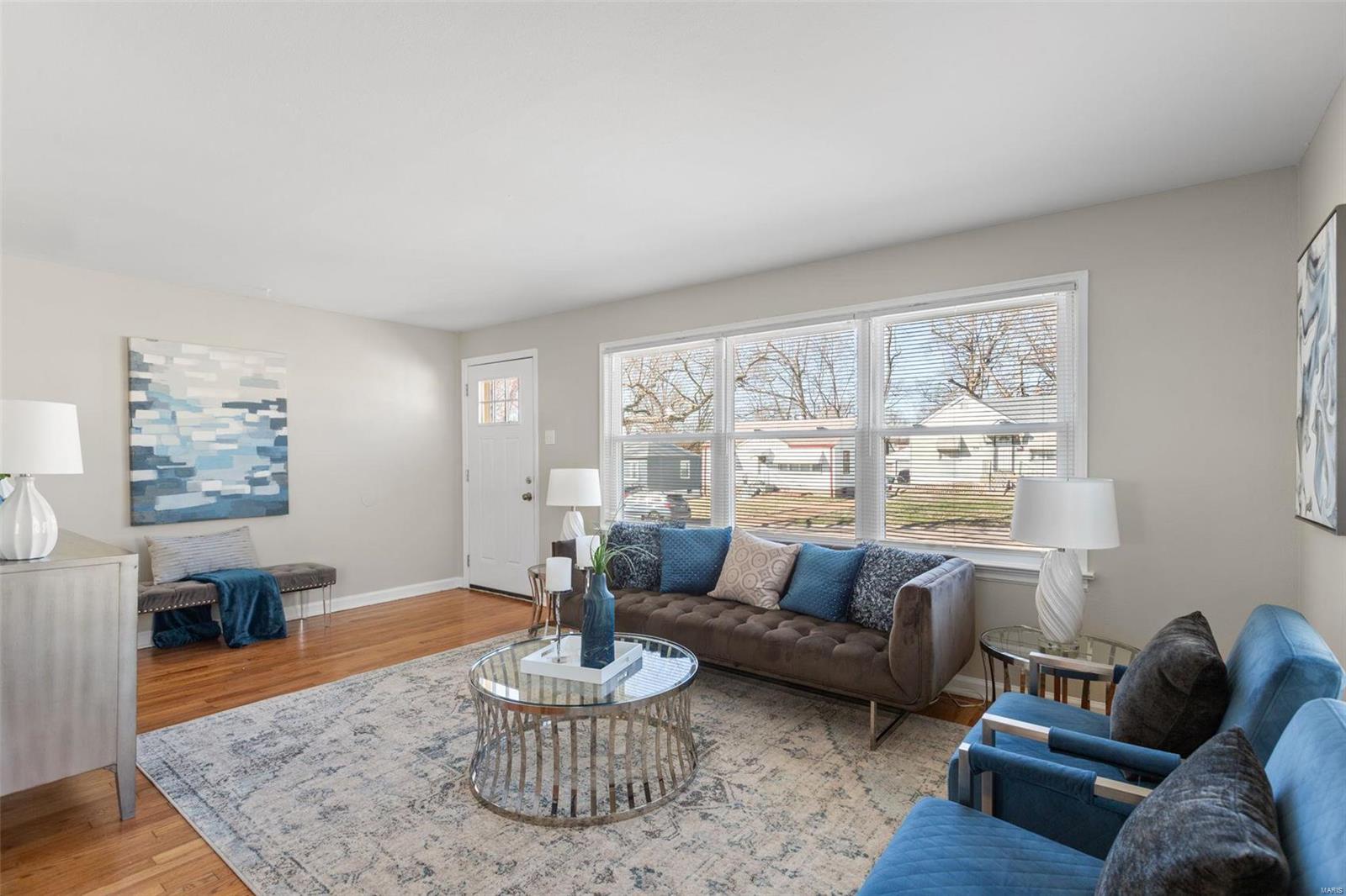 8106 Rector Drive St. Louis, MO 63134 - Photo 4 of 27 Gallery Image 4