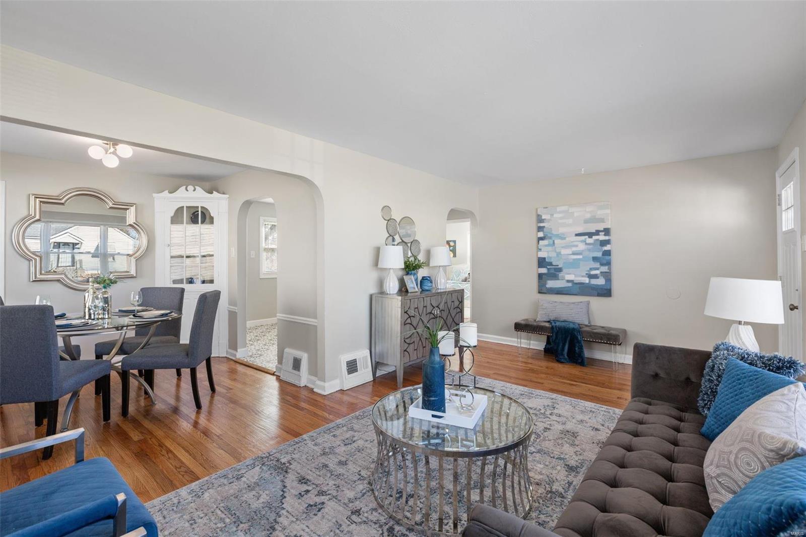 8106 Rector Drive St. Louis, MO 63134 - Photo 6 of 27 Gallery Image 6