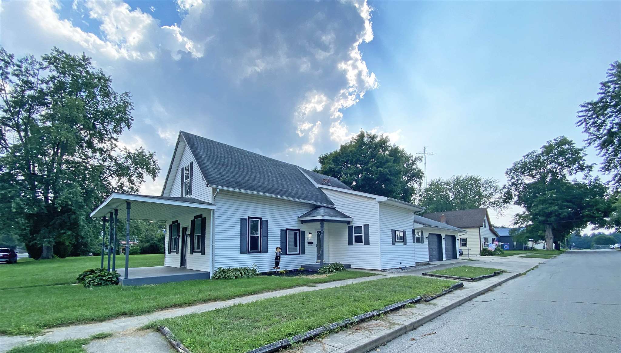 402 Jay Street Rochester, IN 46975 - Photo 5 of 35 Gallery Image 5