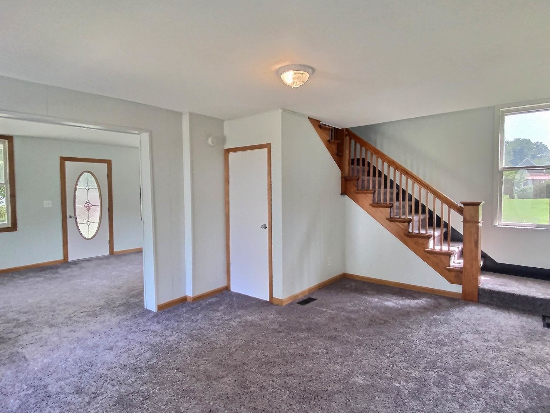 402 Jay Street Rochester, IN 46975 - Photo 6 of 35 Gallery Image 6