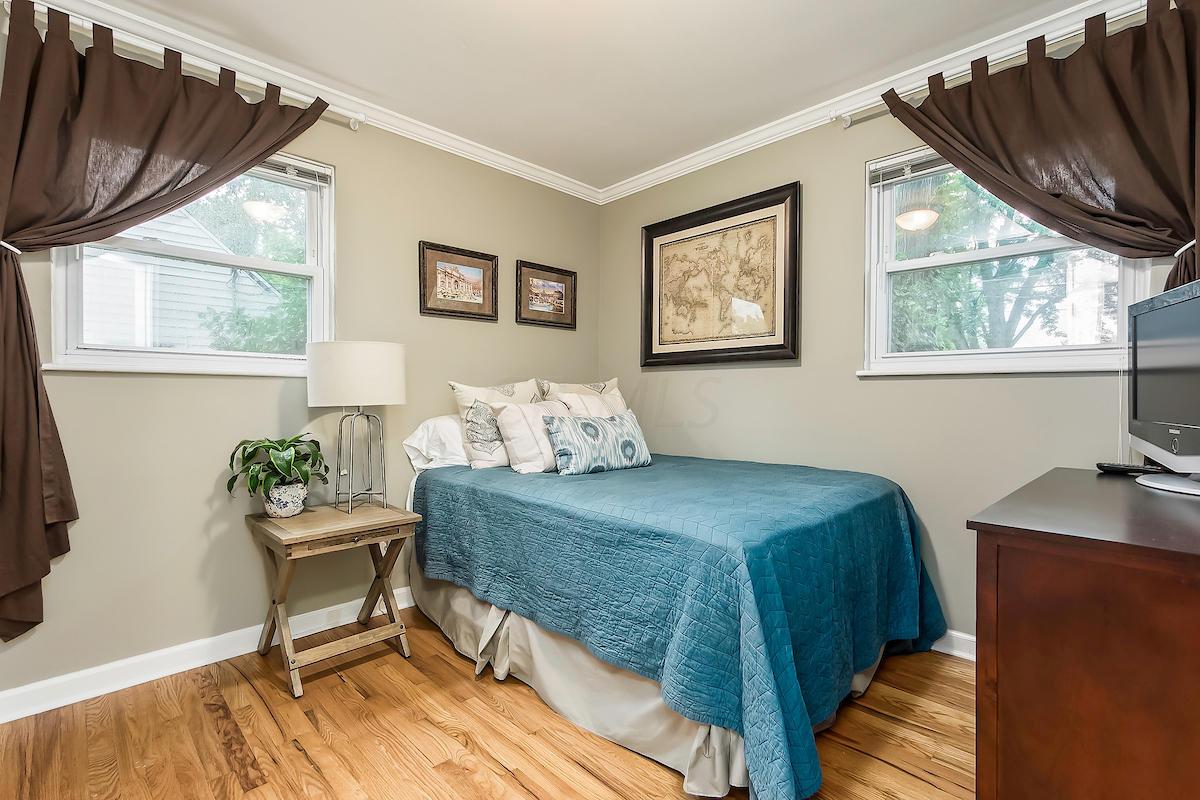 2538 Nottingham Road Columbus, OH 43221 - Photo 11 of 33
