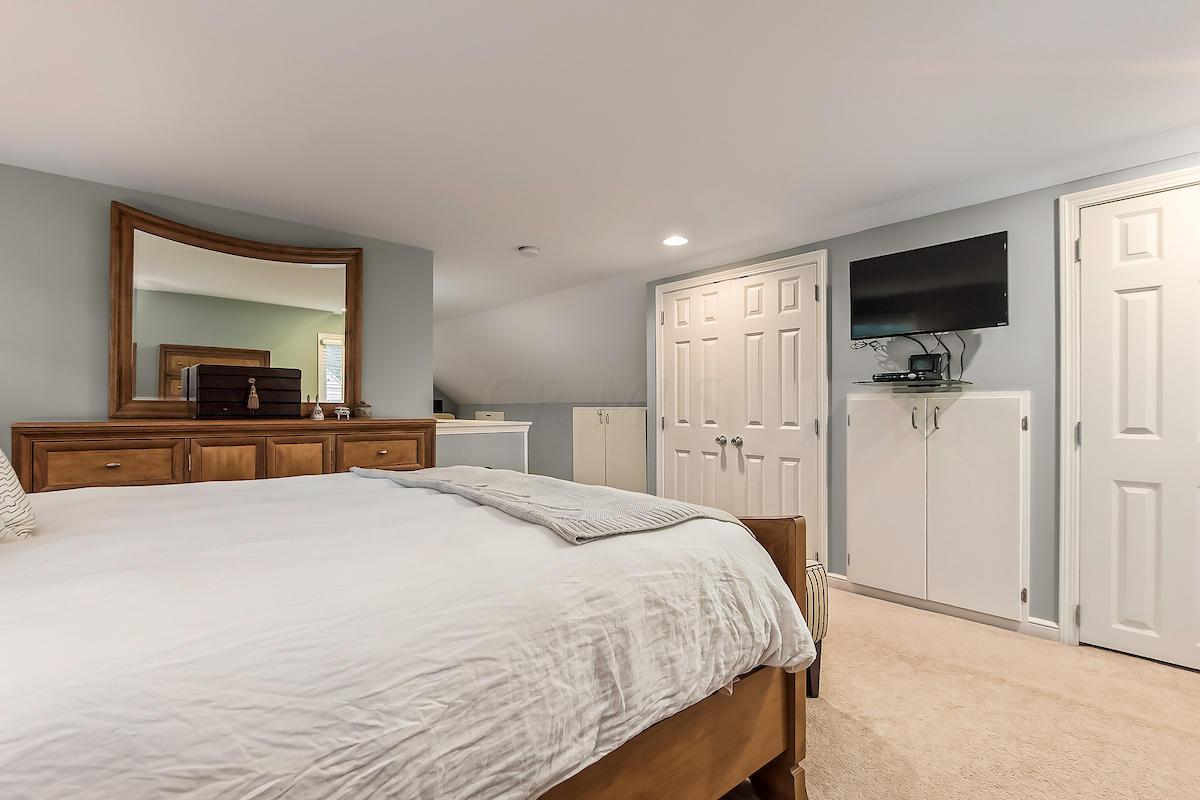 2538 Nottingham Road Columbus, OH 43221 - Photo 21 of 33