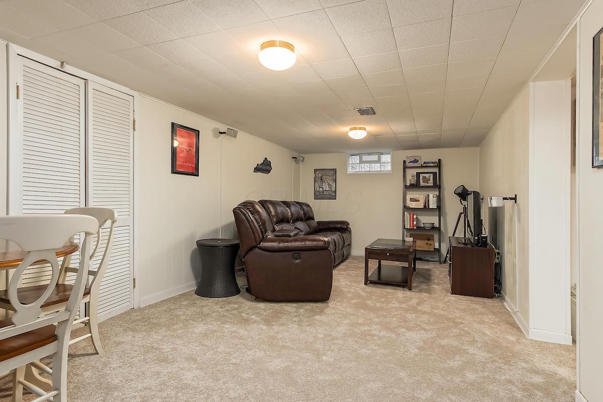 2538 Nottingham Road Columbus, OH 43221 - Photo 30 of 33
