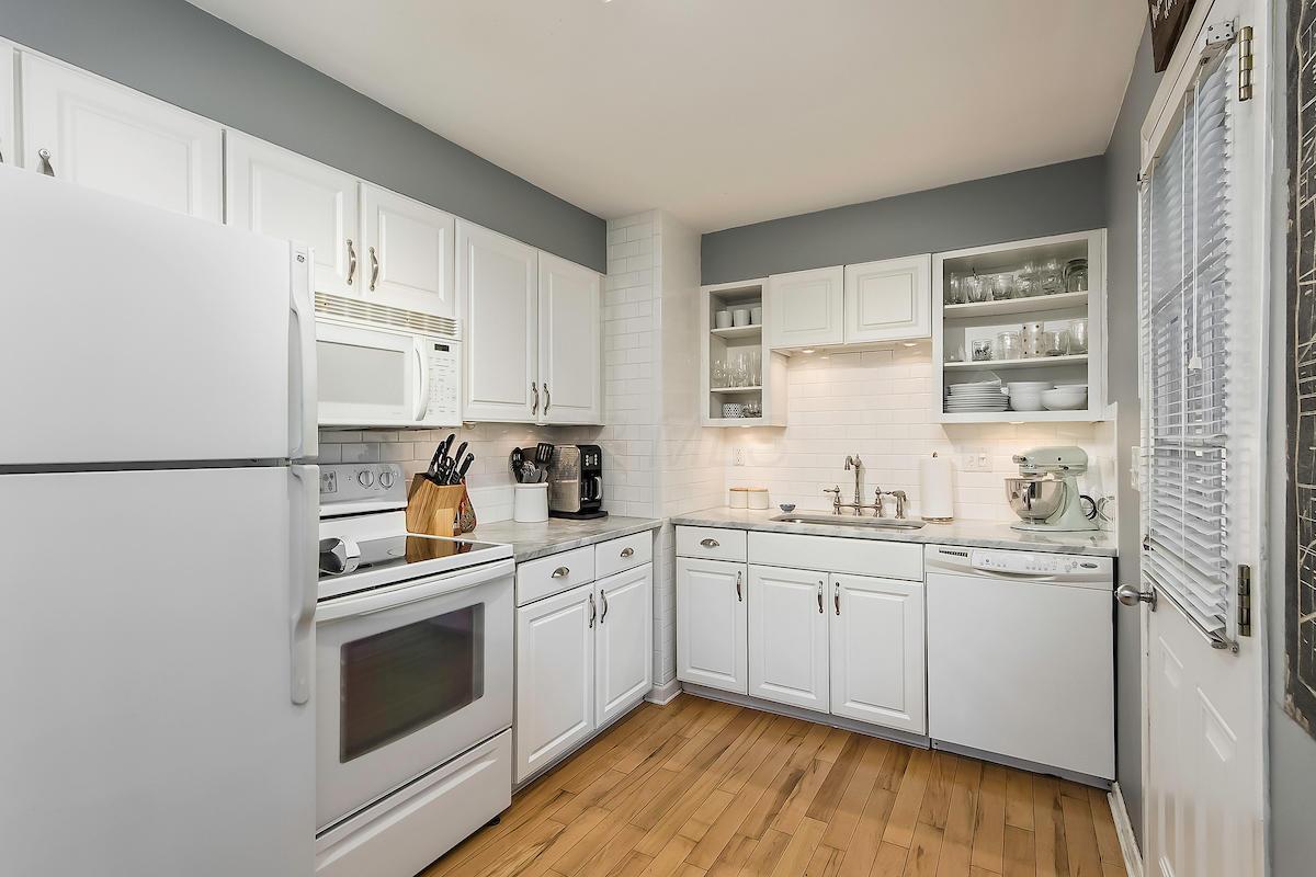 2538 Nottingham Road Columbus, OH 43221 - Photo 6 of 33