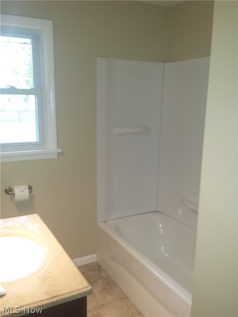 4743 New Road Youngstown, OH 44515 - Photo 15 of 34 Gallery Image 15