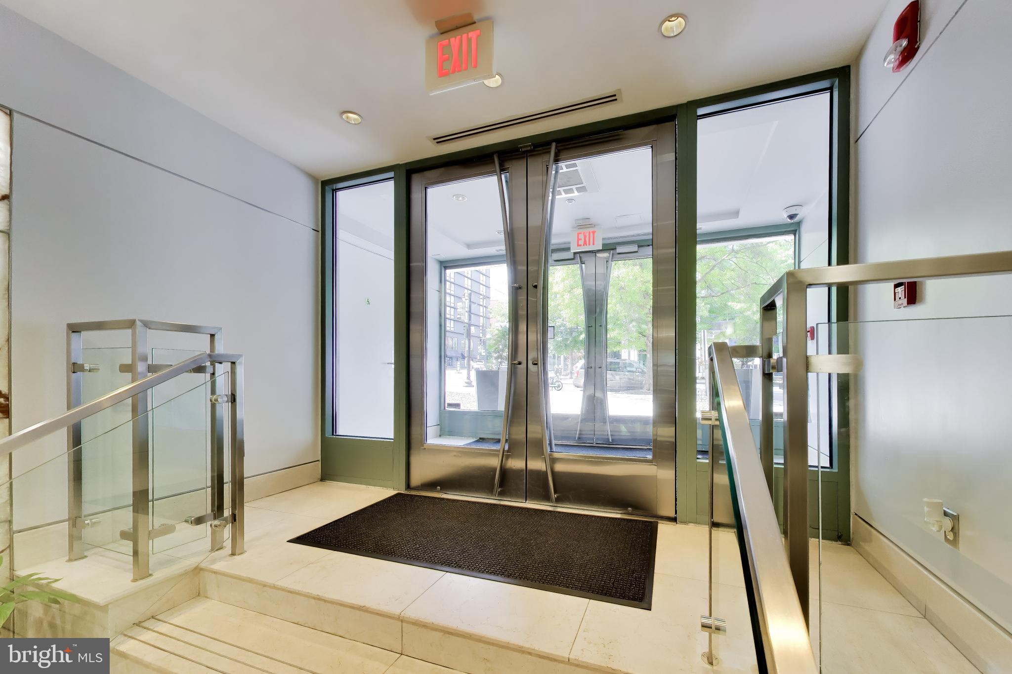 1150 K Street Northwest, Unit 709 Washington, DC 20005 - Photo 3 of 32