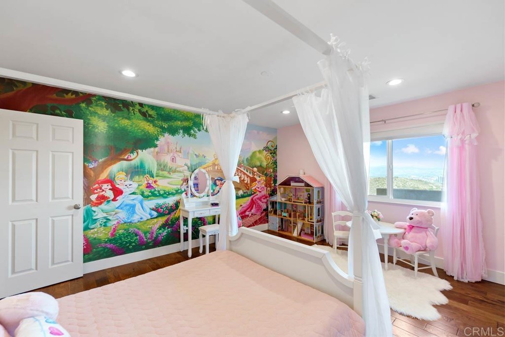 777 Phoenix Way San Marcos, CA 92078 - Photo 30 of 75 a bed room with furniture and garden view