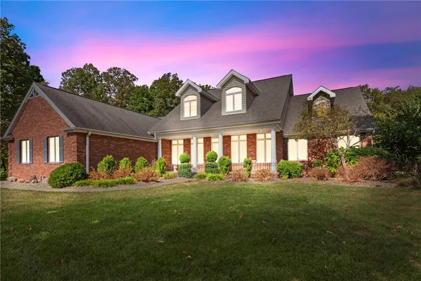 $779,500 | 2389 Lincoln Hwy Road, Charleston, IL 61920