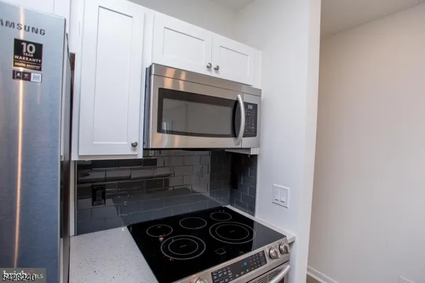 $2,325 | 41 Bridge Street, Lambertville, NJ 08530