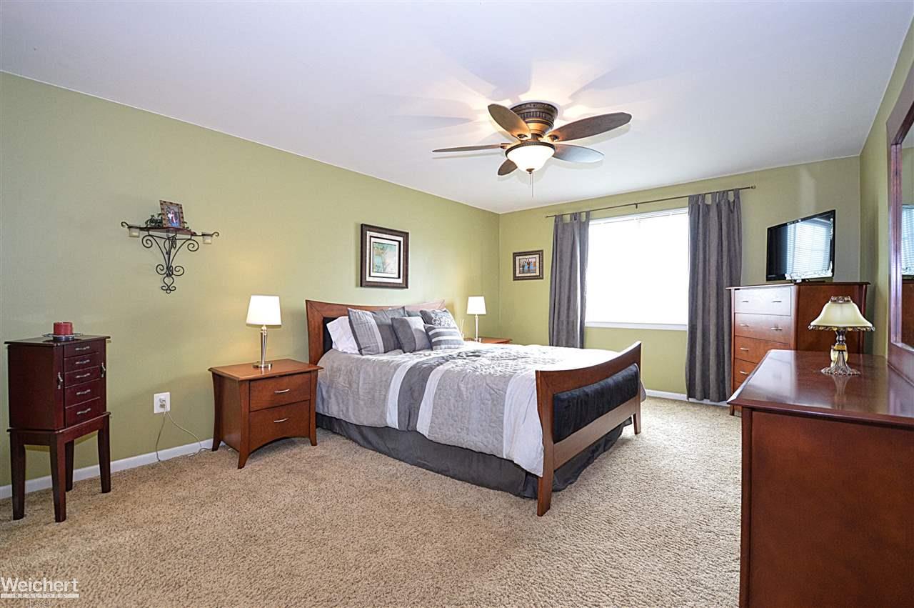 105 Arlington Drive Rochester, MI 48307 - Photo 33 of 68 31311941-32.JPG