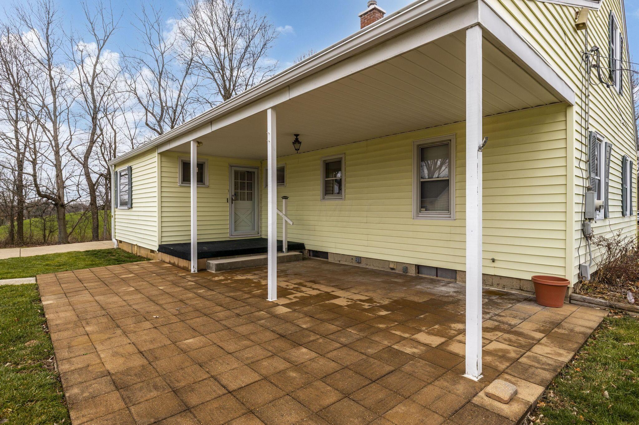 6700 Lewis Center Road Galena, OH 43021 - Photo 11 of 32 Patio/Porch