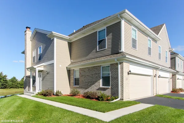 $3,400 | 1154 Meagan Court, Elgin, IL 60120
