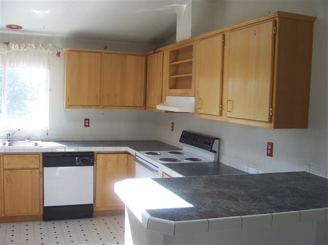21502 West Jacobs Road Spokane, WA 99224 - Photo 2 of 9