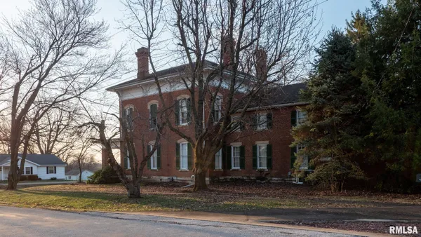 $270,000 | 401 South Corey Street, Griggsville, IL 62340