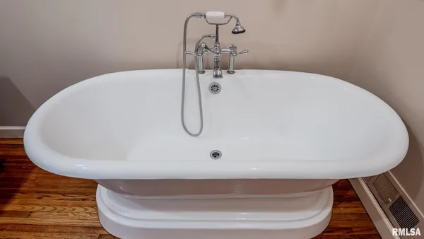 $270,000 | 401 South Corey Street, Griggsville, IL 62340