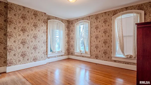 $270,000 | 401 South Corey Street, Griggsville, IL 62340