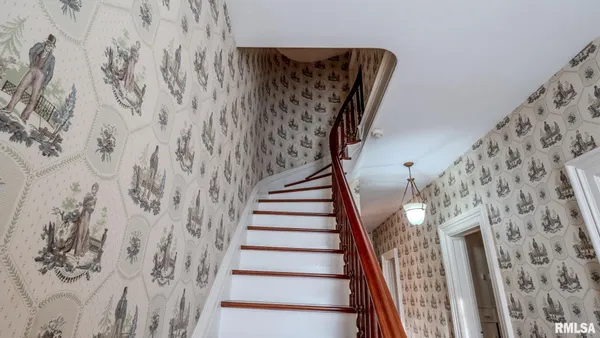 $270,000 | 401 South Corey Street, Griggsville, IL 62340