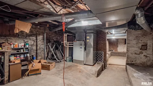 $270,000 | 401 South Corey Street, Griggsville, IL 62340