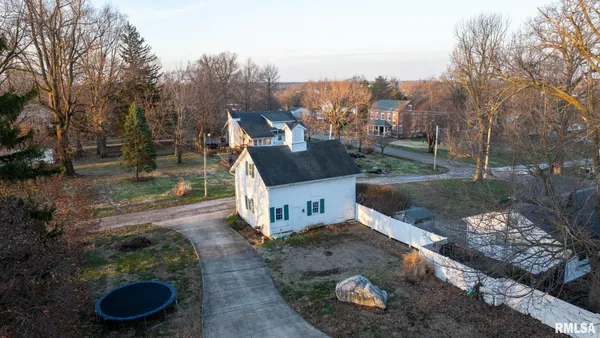 $270,000 | 401 South Corey Street, Griggsville, IL 62340