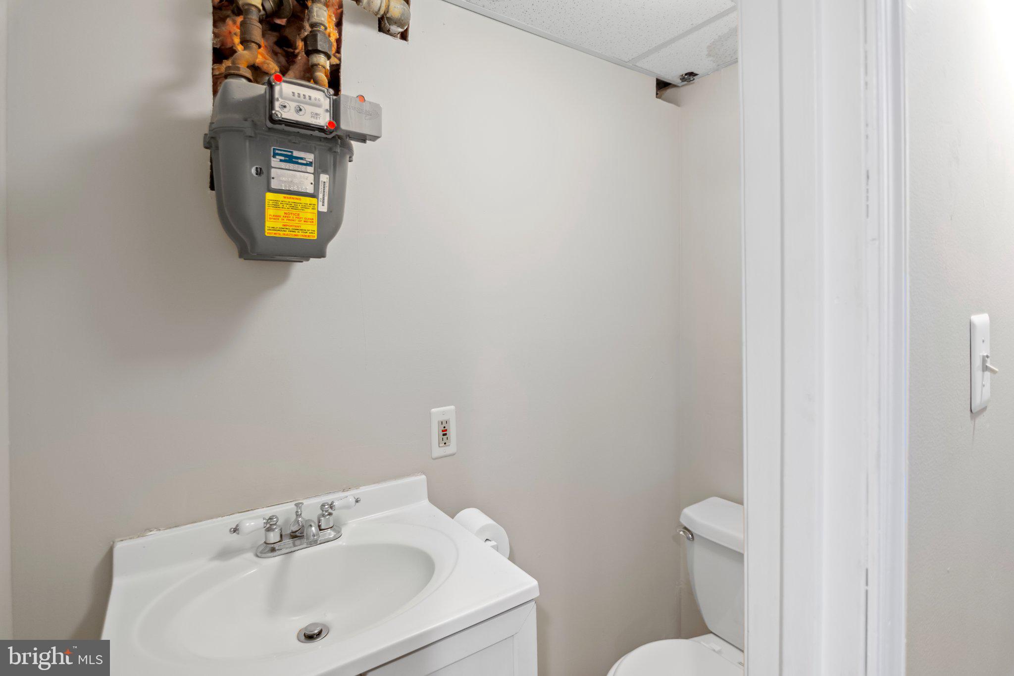 1707 Pin Oak Road Parkville, MD 21234 - Photo 12 of 17 Gallery Image 12