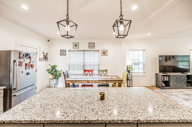 $374,900 | 1160 Jonathan Lane, Springfield, TN 37172