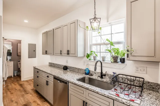 $374,900 | 1160 Jonathan Lane, Springfield, TN 37172