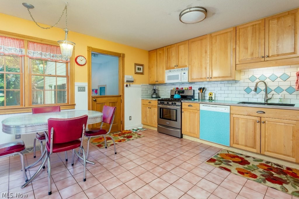 9701 Quarry Road Amherst, OH 44001 - Photo 8 of 29 Gallery Image 8