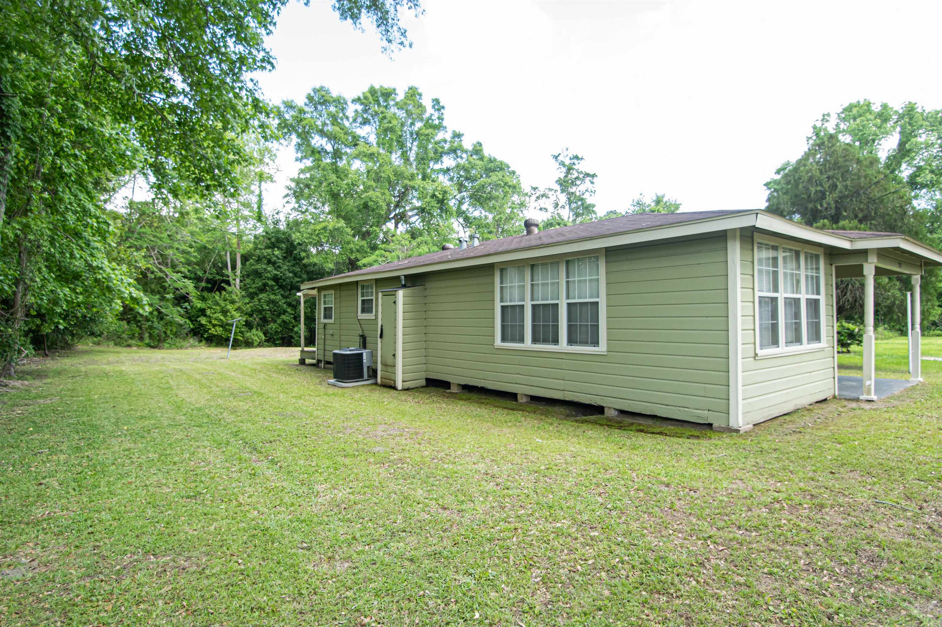 910 Bonner Street Silsbee, TX 77656 - Photo 3 of 14