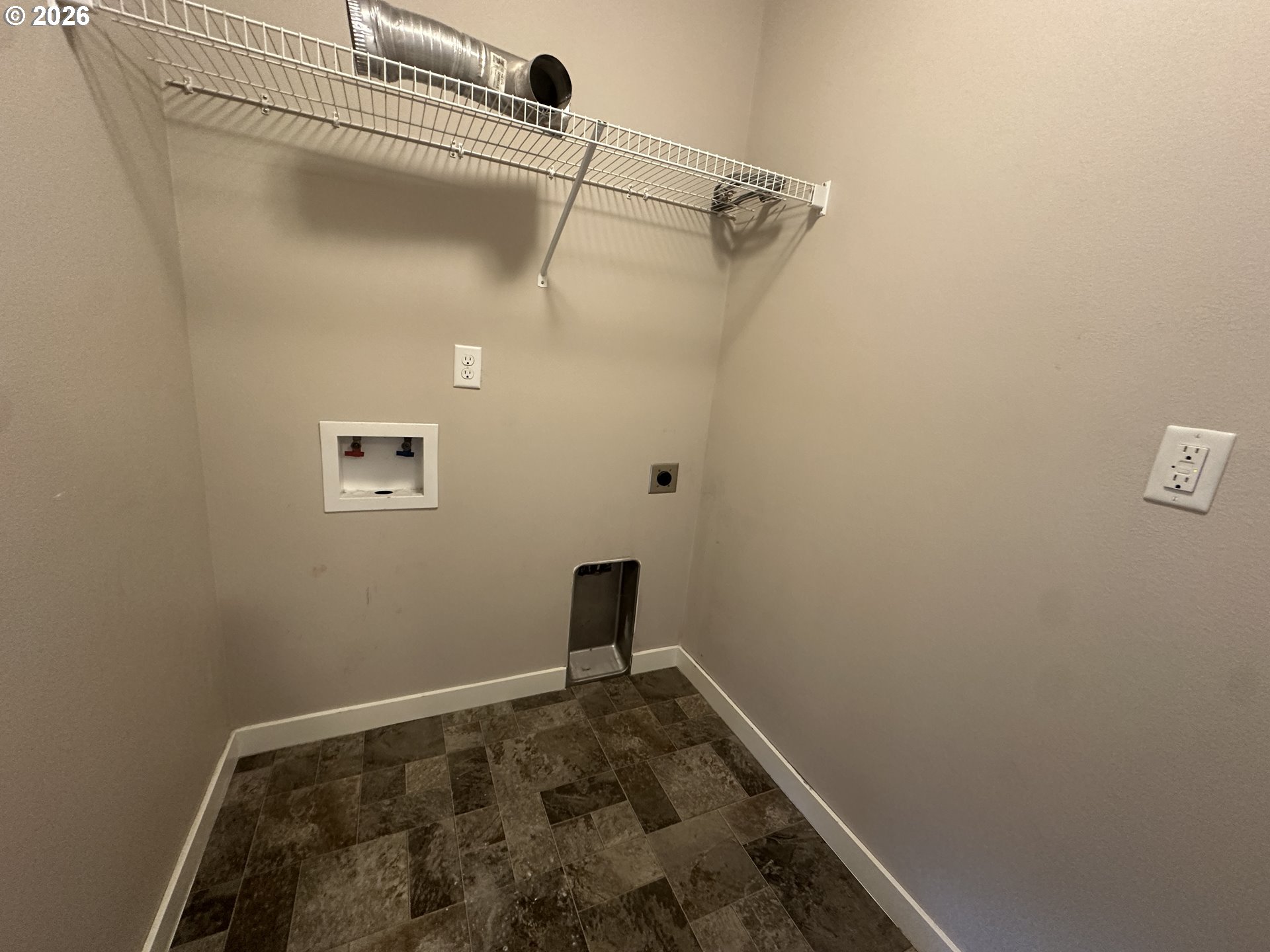 1297 Windsong Drive Cascade Locks, OR 97014 - Photo 5 of 16
