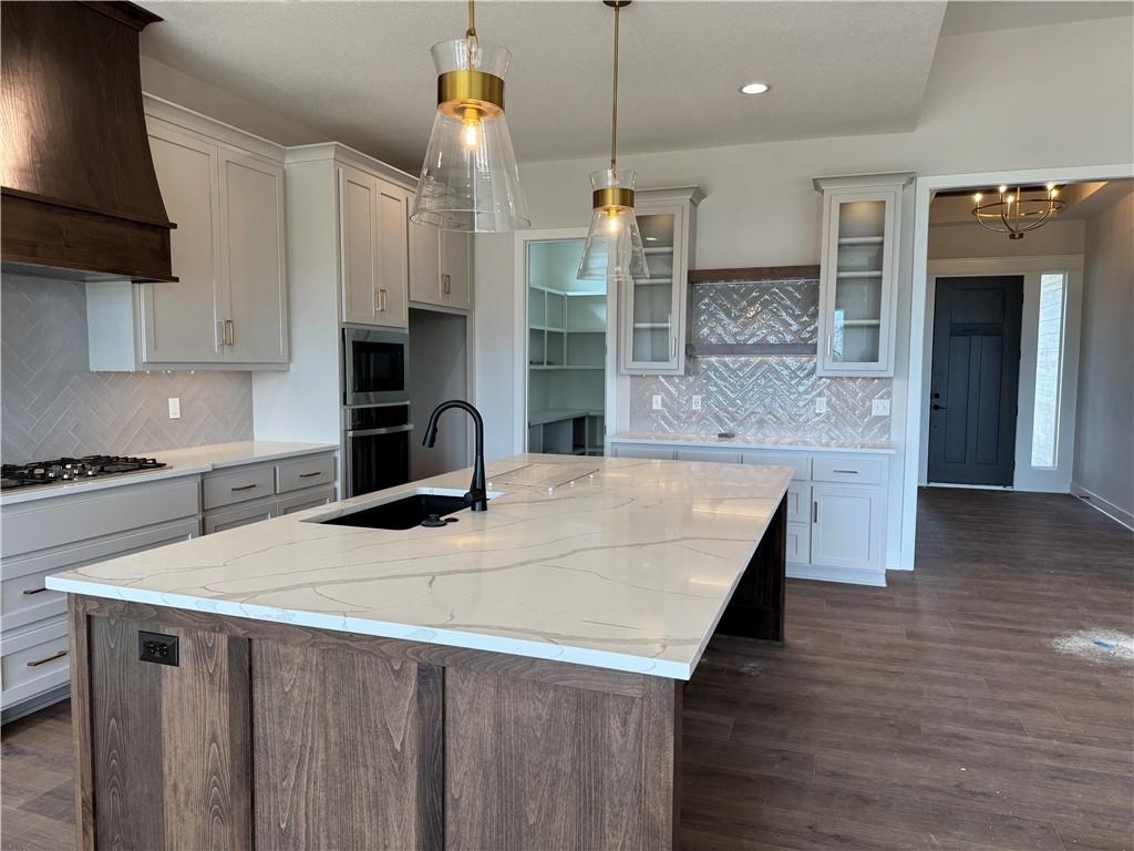 4800 Northwest Huonker Court Riverside, MO 64151 - Photo 12 of 35