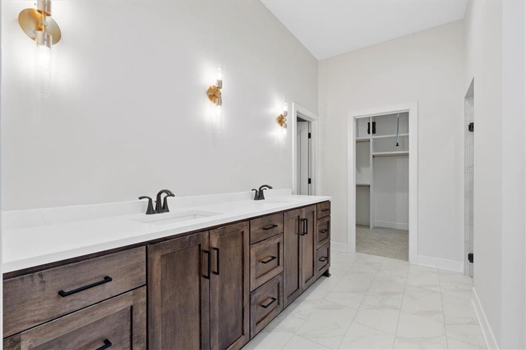 4800 Northwest Huonker Court Riverside, MO 64151 - Photo 24 of 35