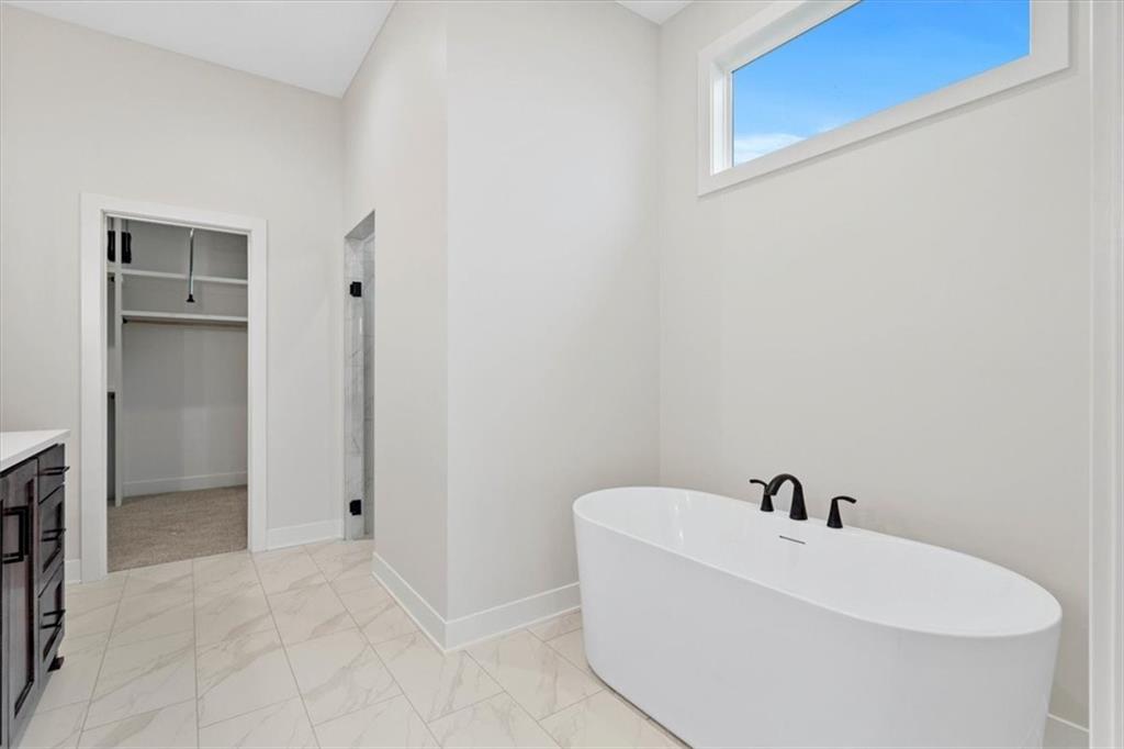 4800 Northwest Huonker Court Riverside, MO 64151 - Photo 25 of 35