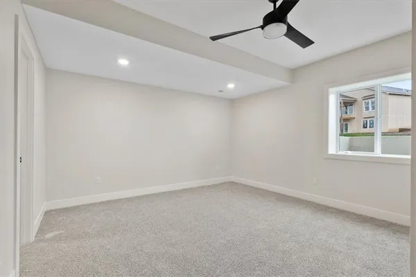 $886,985 | 4800 Northwest Huonker Court, Riverside, MO 64151