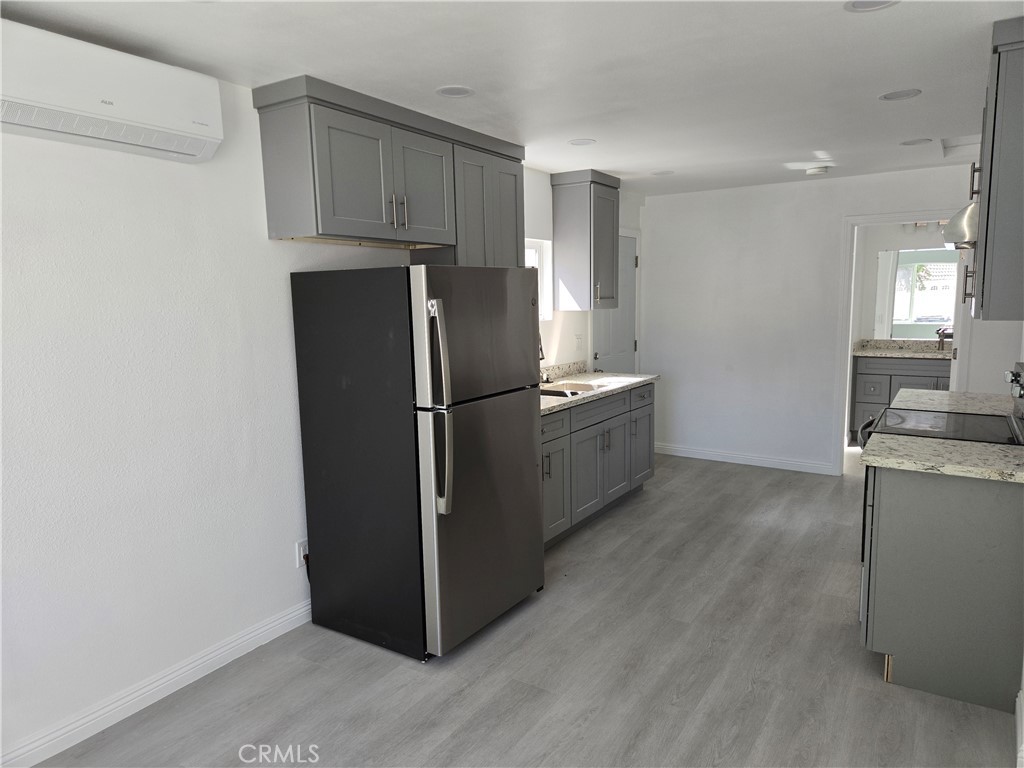 15721 Lake Ridge Road, Unit B Lake Elsinore, CA 92530 - Photo 3 of 8